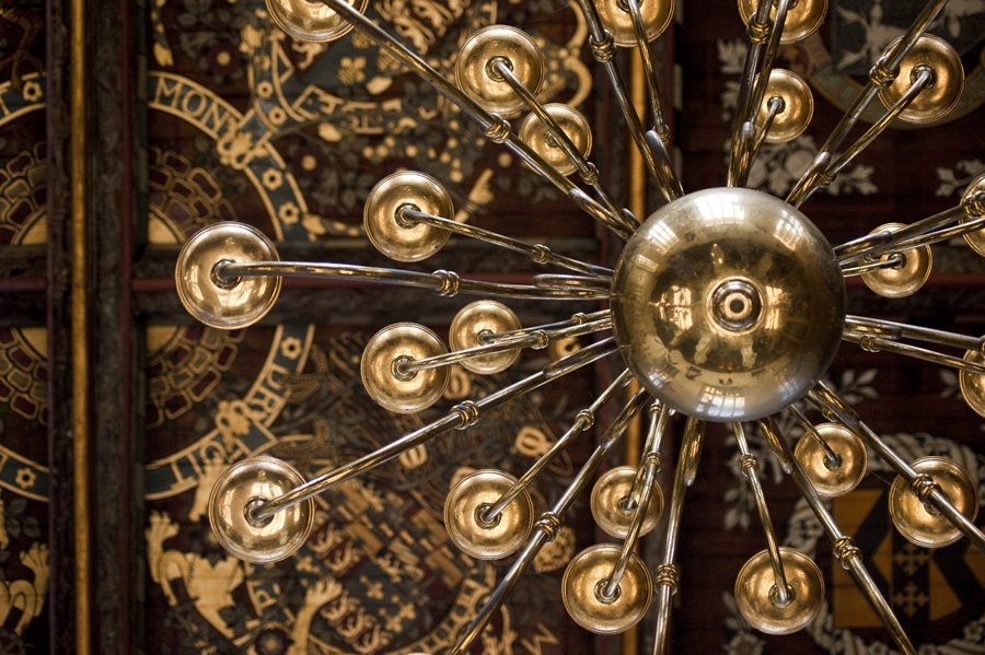 Quezon Decke und Kronleuchter