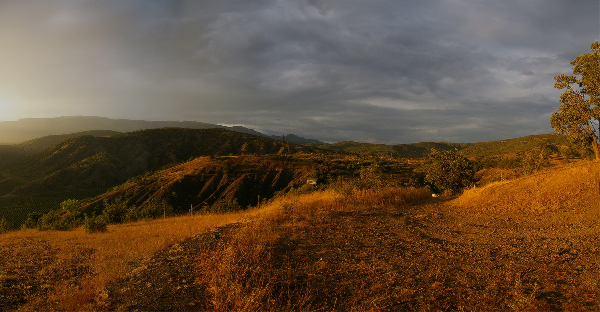 ... Sonnenuntergang auf dem Weg .....