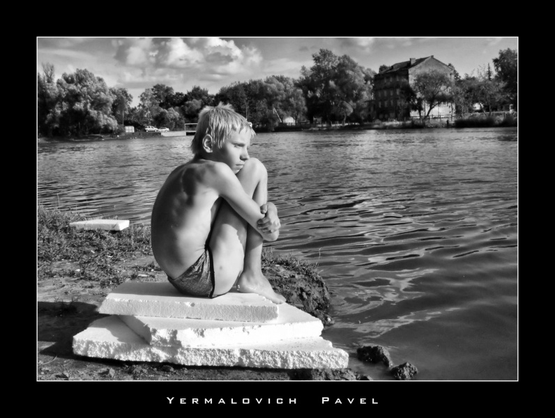 Reflexionen über die Bank (B & W)