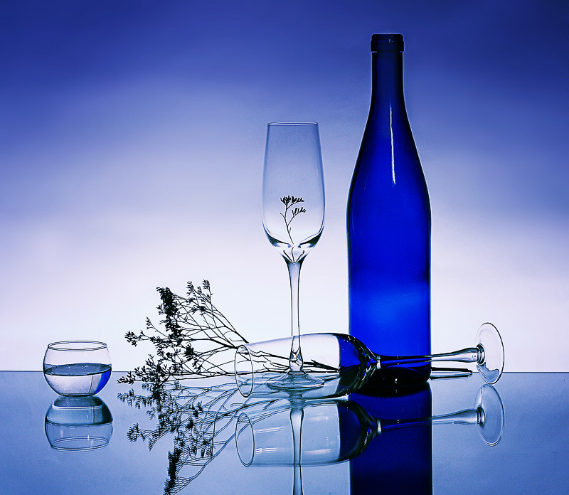 Glas blau