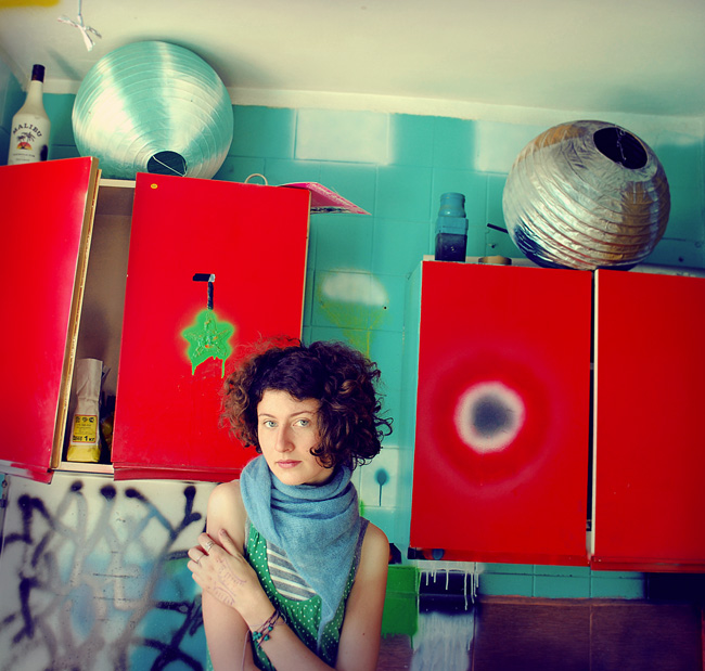 11mesyatsev und zwei Tagen dieser dlitsya.ty dlishsya.