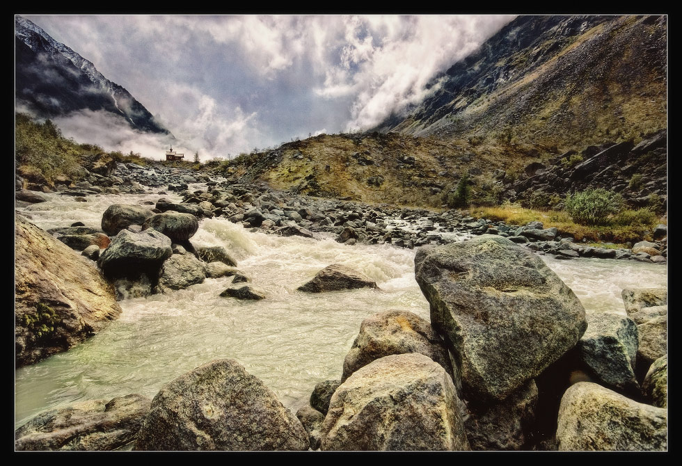 Im Tal des Flusses Akkem