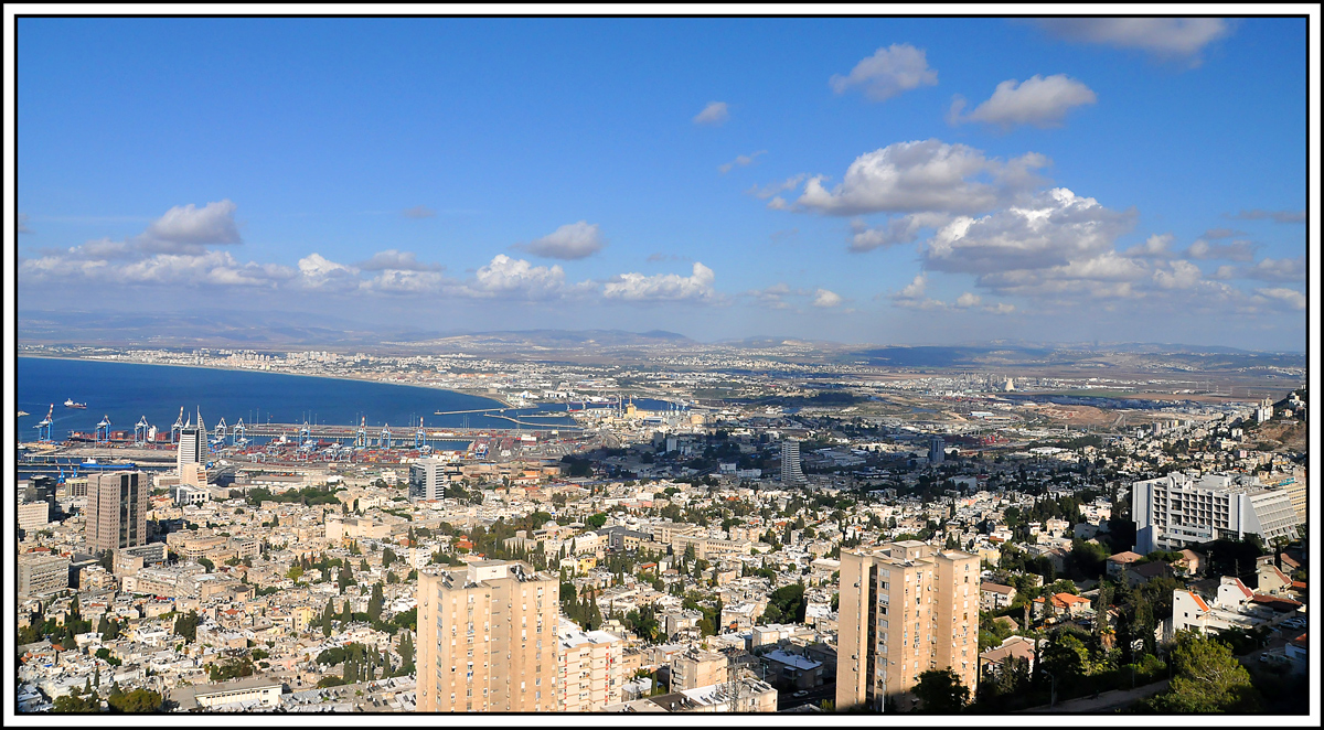 Blick vom Karmel in die Stadt, die Bucht und ihre Umgebung