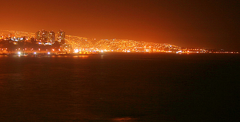Blick auf den Valparaiso nachts