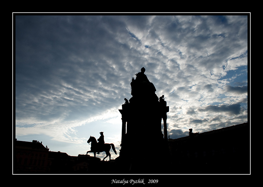 ... Und die Königin saßen auf trone_