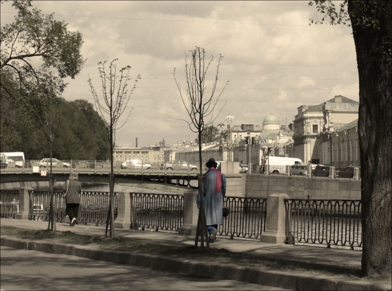 ein Mann mit einem Schal