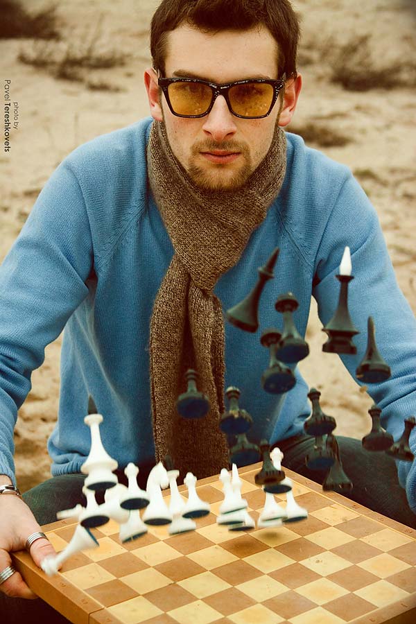 [Auf der Straße. Erinnern Dalí. Etude № 3}