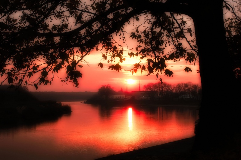 Sonnenuntergang auf dem Fluss