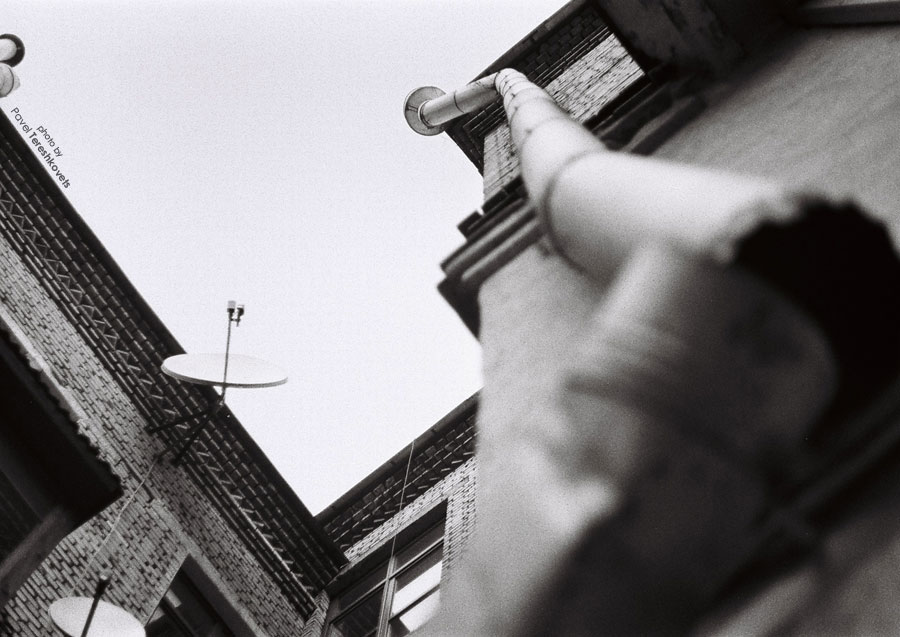 [Stille. One Hundred Years of Solitude}