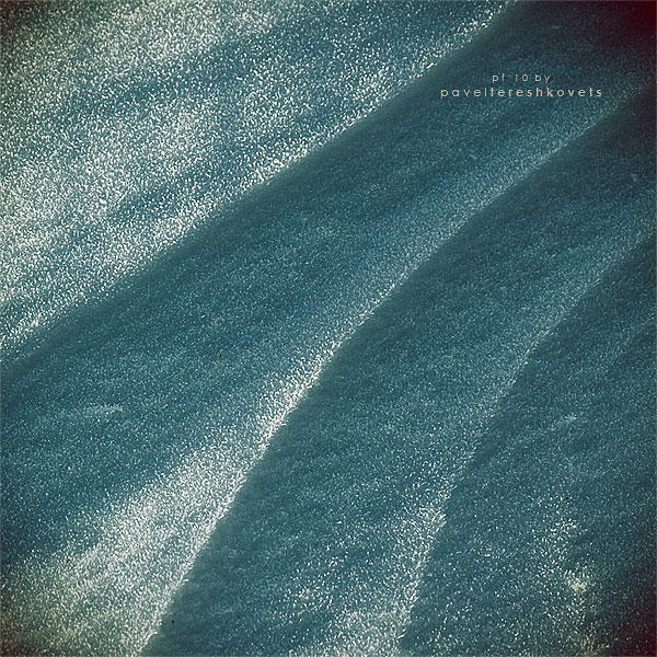 [2010. Tread knackig Glanz}