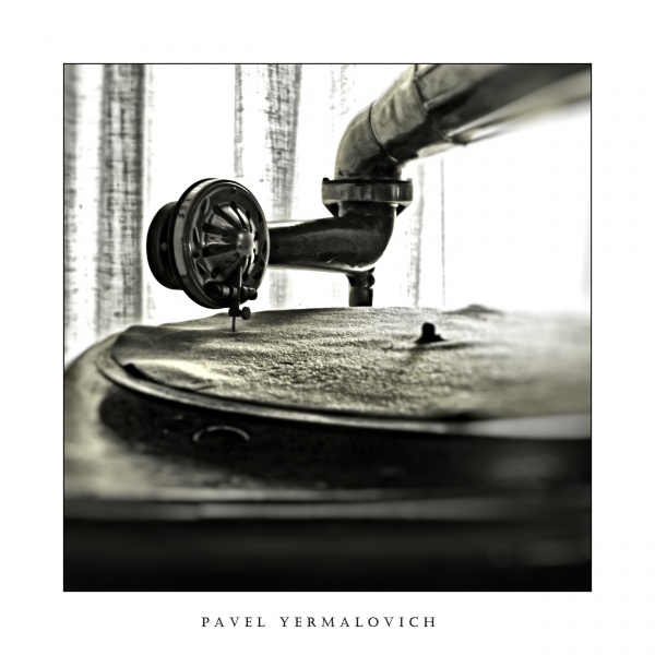 Hören auf die Stille der Geschichte