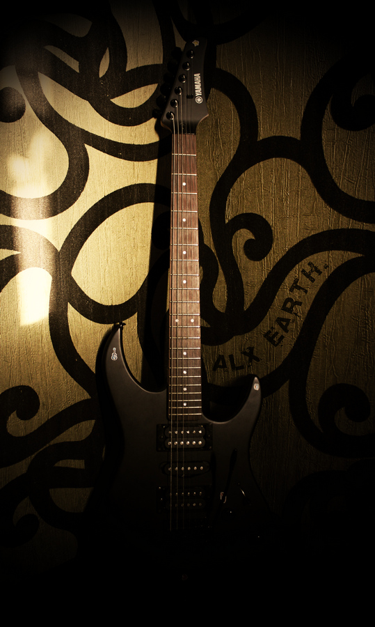 Electro-Stil Yamaha.