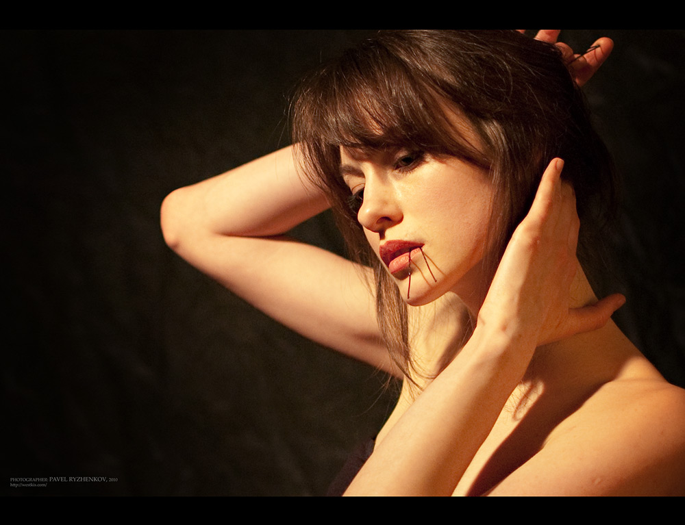 # 169. Abends Porträt eines Mädchens mit Nieten.