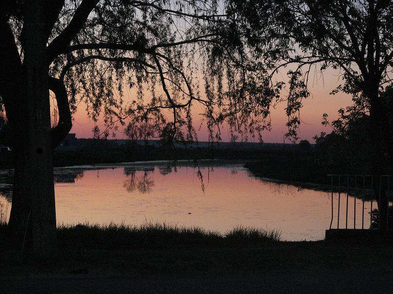 y tsіshy vyachernyay