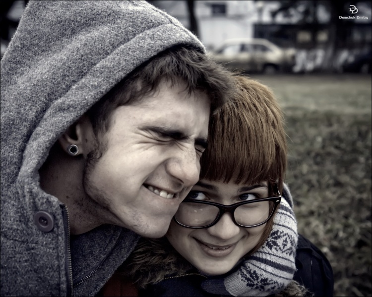 Regenschauer außen, innen glücklich.