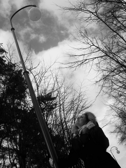 Himmel .. Spalte ... Mädchen ...