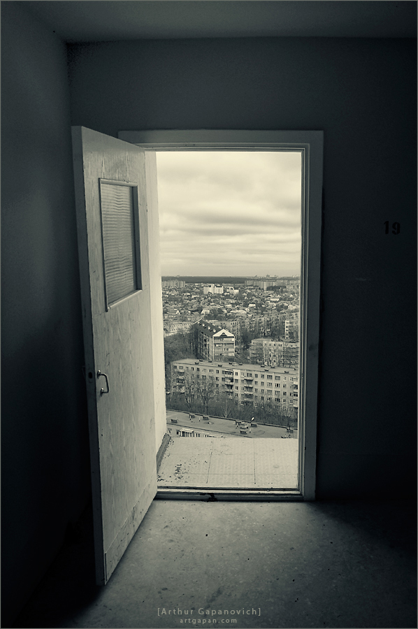 [E xit № 1 September]