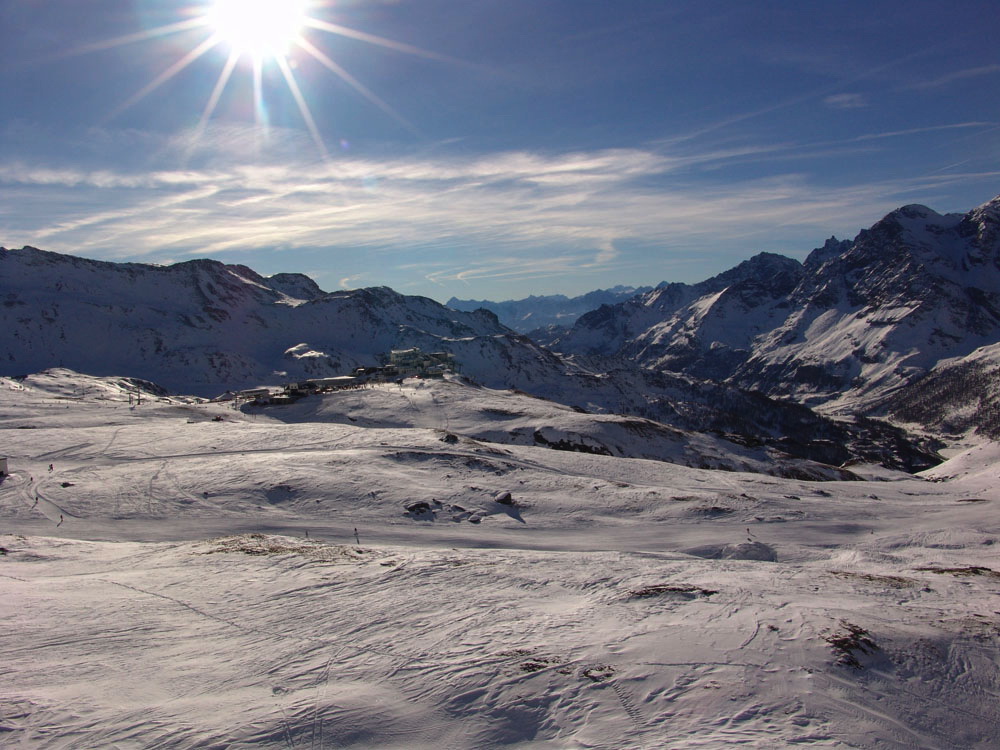 Berge, Himmel, Sonne, Schnee ...