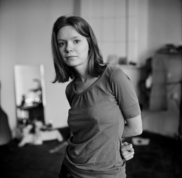 Ksenia (Hochformat mit Sommersprossen)