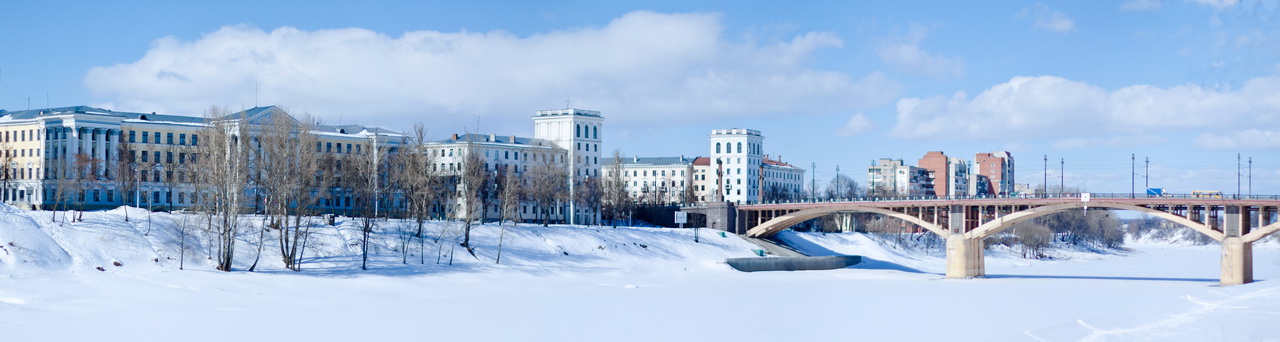 Winter in der Stadt über die Düna