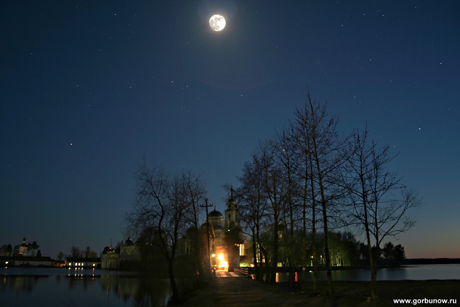 Nacht und Stille, in diesem Alter ...