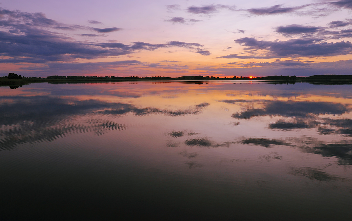 Zwischen Abend und Nacht
