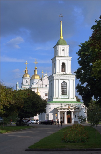 Poltawa. Der Glockenturm der Kathedrale.