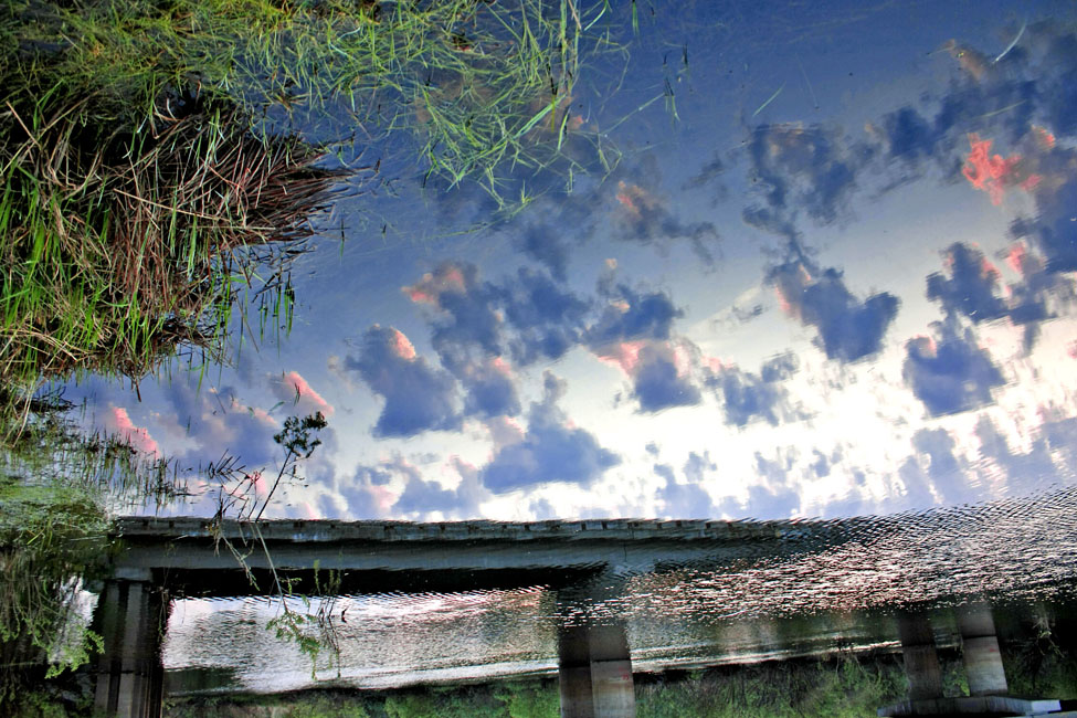 Brücke in eine andere Dimension