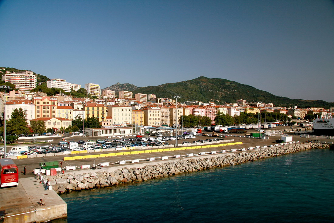 Korsika.Ayachcho.Prichal