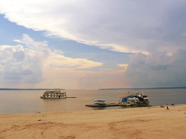 Der Mann, Flugzeug, Schiff