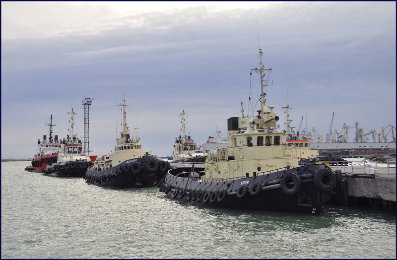 On the Waterfront. Waiting.