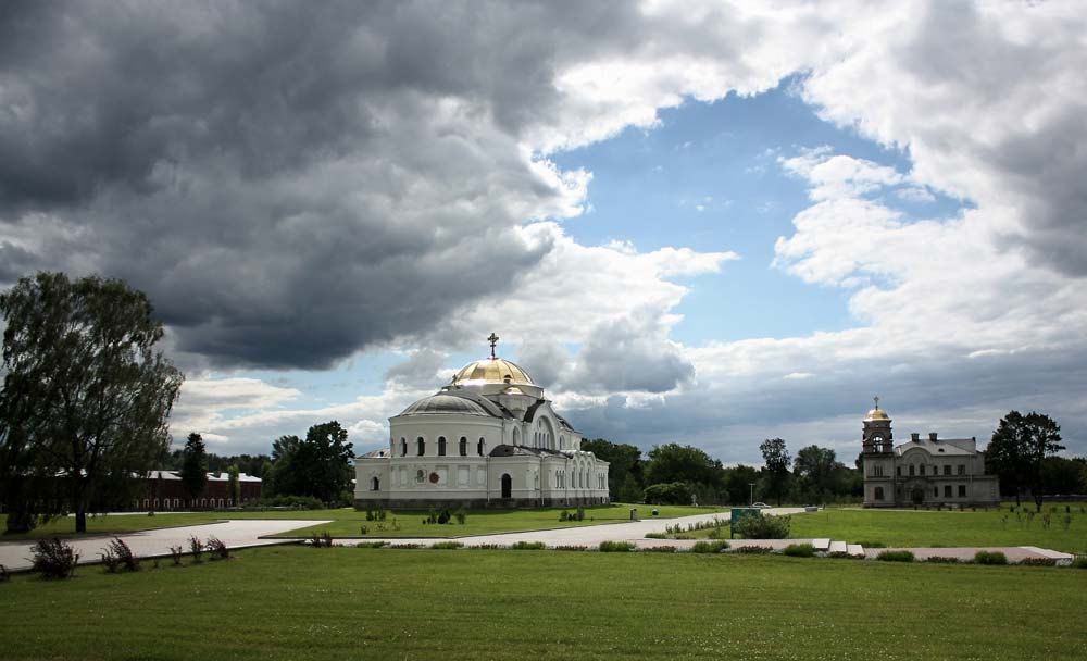 Wegen der Bug ist ein Gewitter