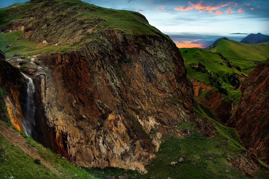 Und Sie hören nur das Flüstern des Wasserfällen ...