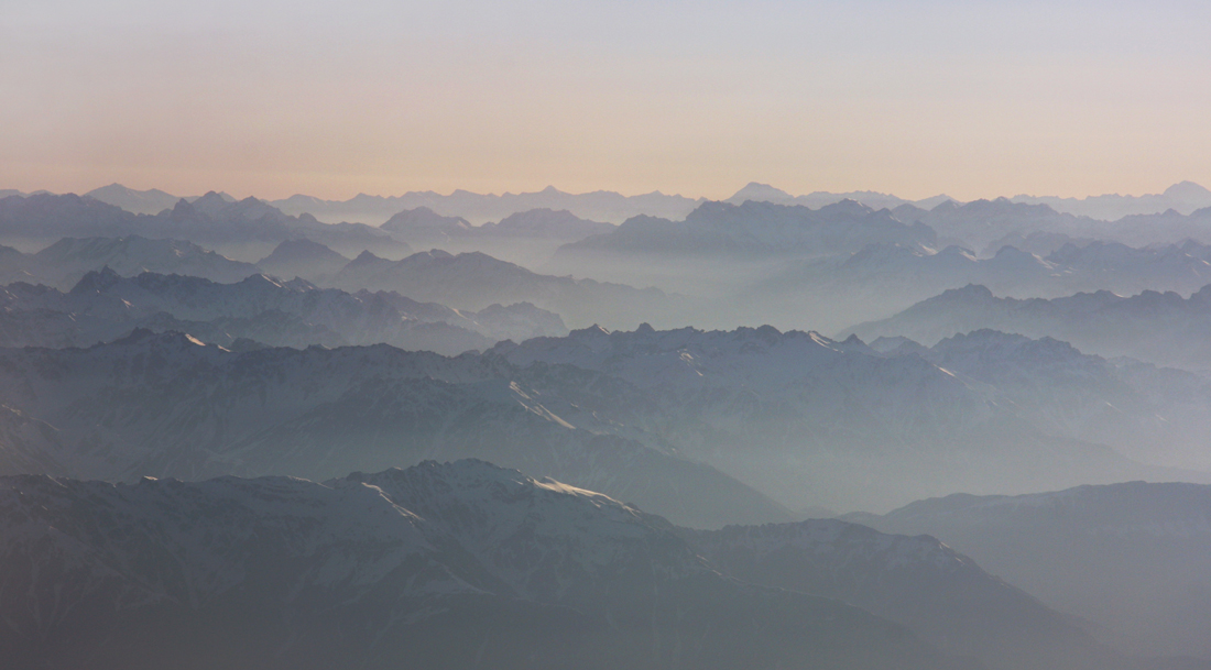 Die ersten Strahlen. Pamir.