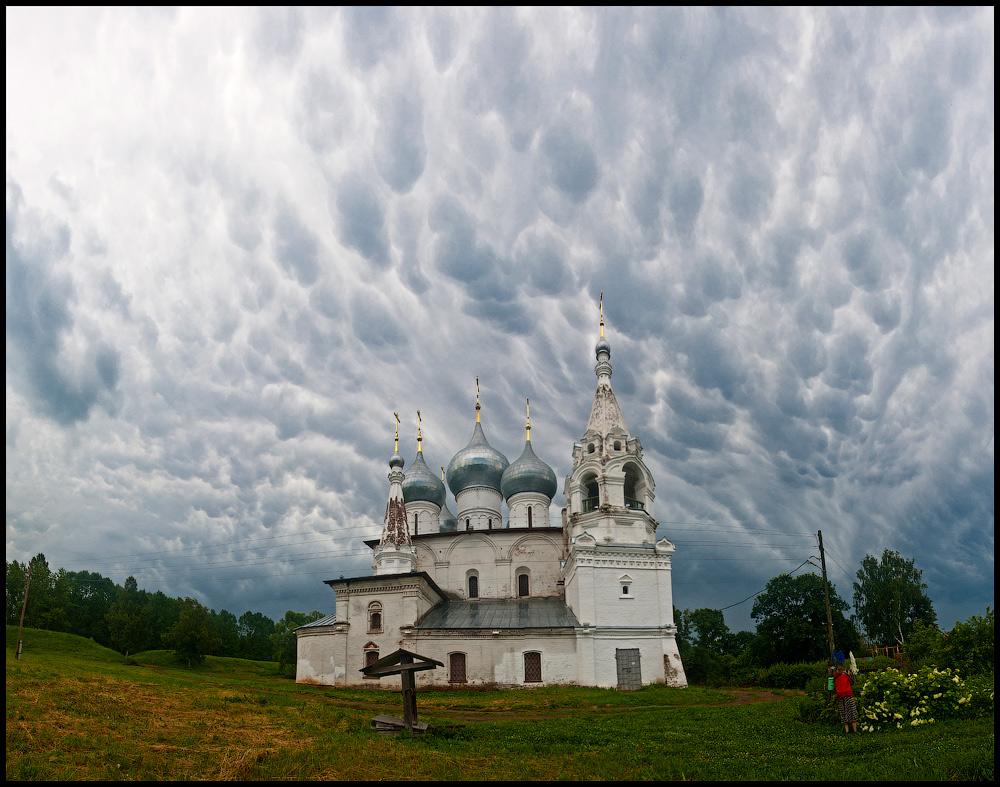 Tutayev, die Kathedrale der Erhöhung des Heiligen Kreuzes