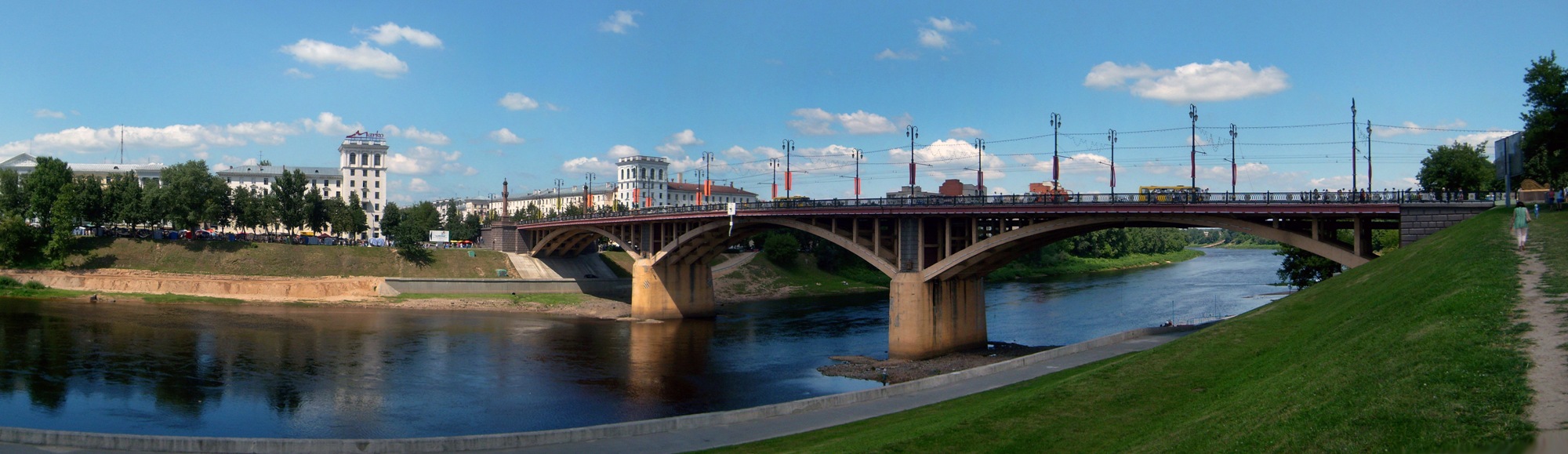 Die Brücke über die Düna