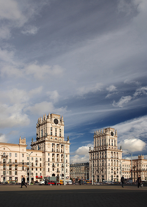 Pryvakzalnaya The Square