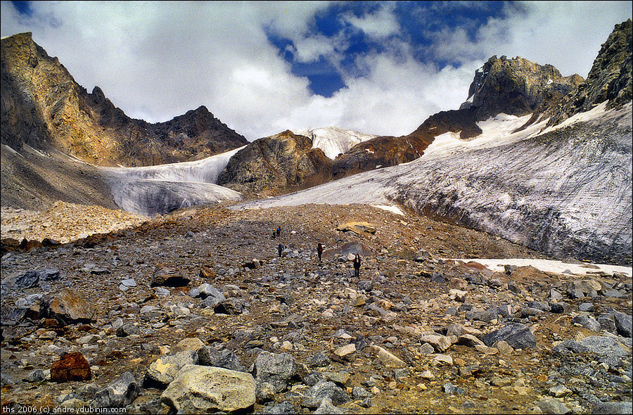 Color Geschichte über den Berg