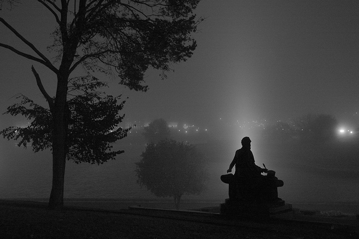 Puschkin ... Nacht ... Tuman ...