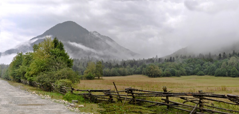 Der Herbst ist in die Berge kommen