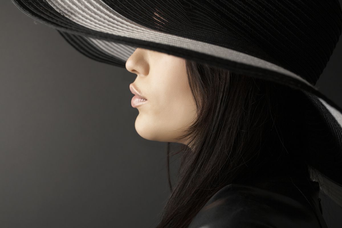 Das Mädchen mit dem Hut