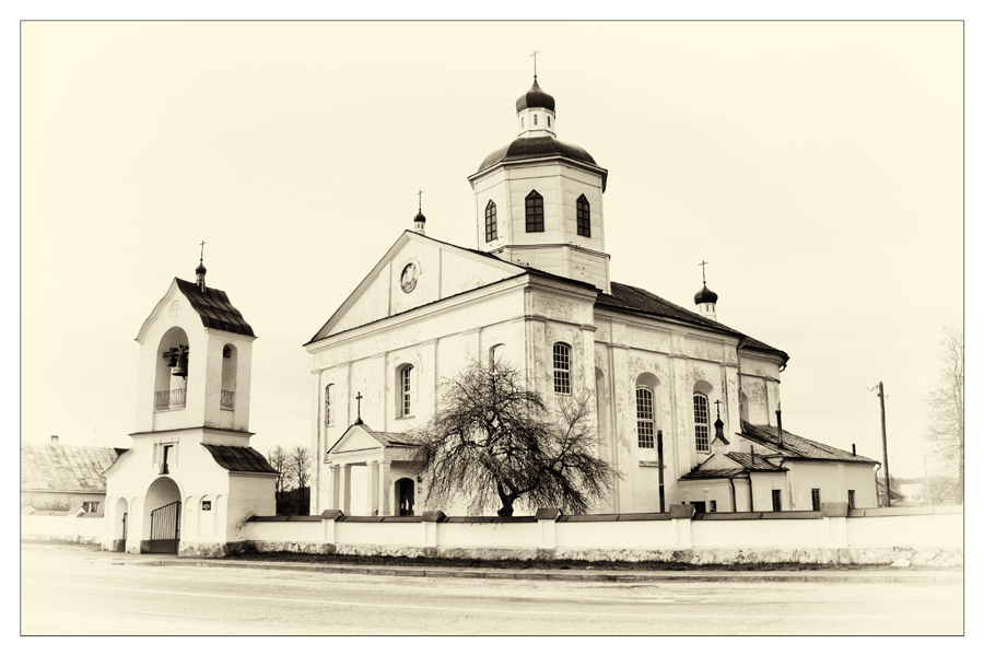 Die orthodoxe Kirche in Rakov