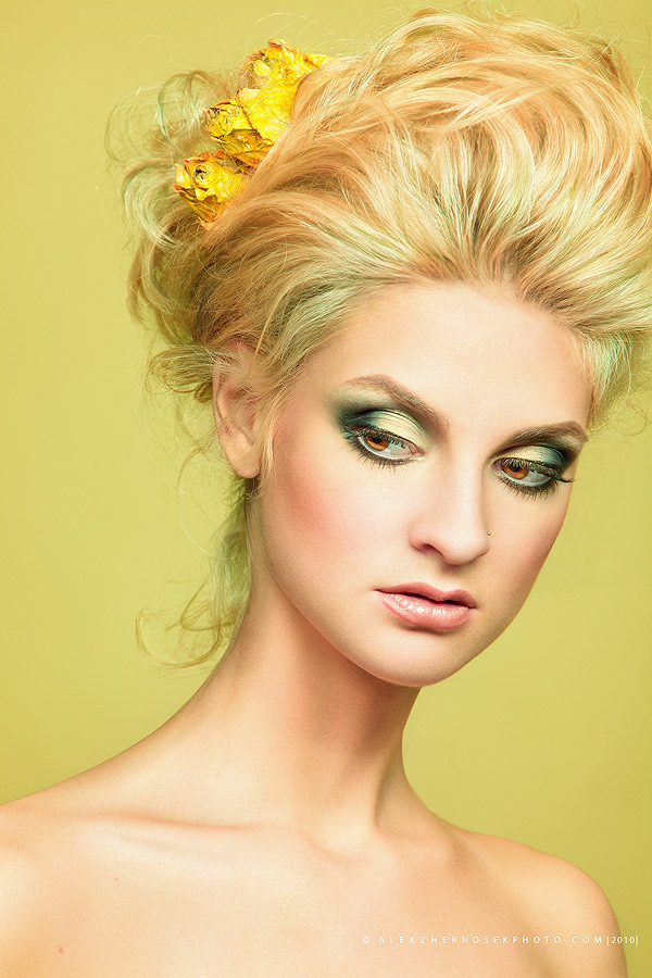 Buttercups in her nature... #3366