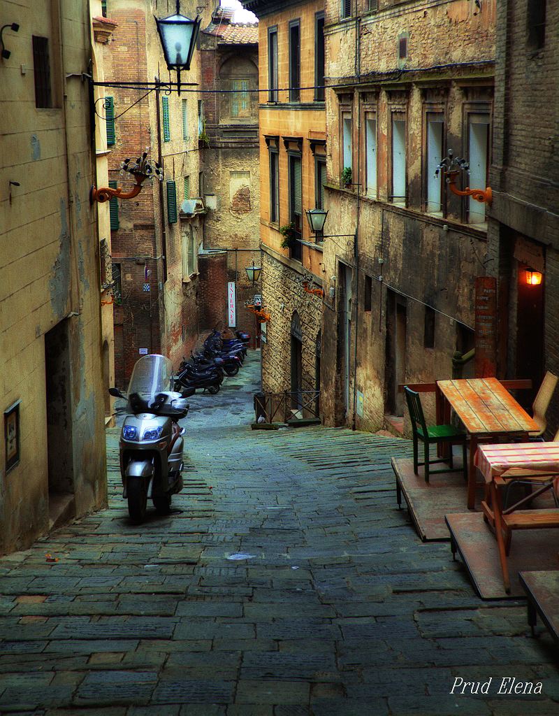 Die Straße hinunter, hinauf ...