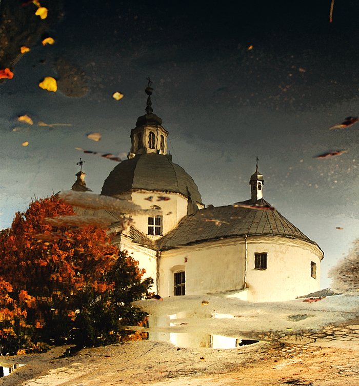 mit Überlauf und Glockenspiel