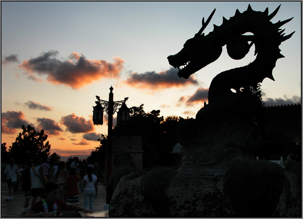 Chinesische Motive ...