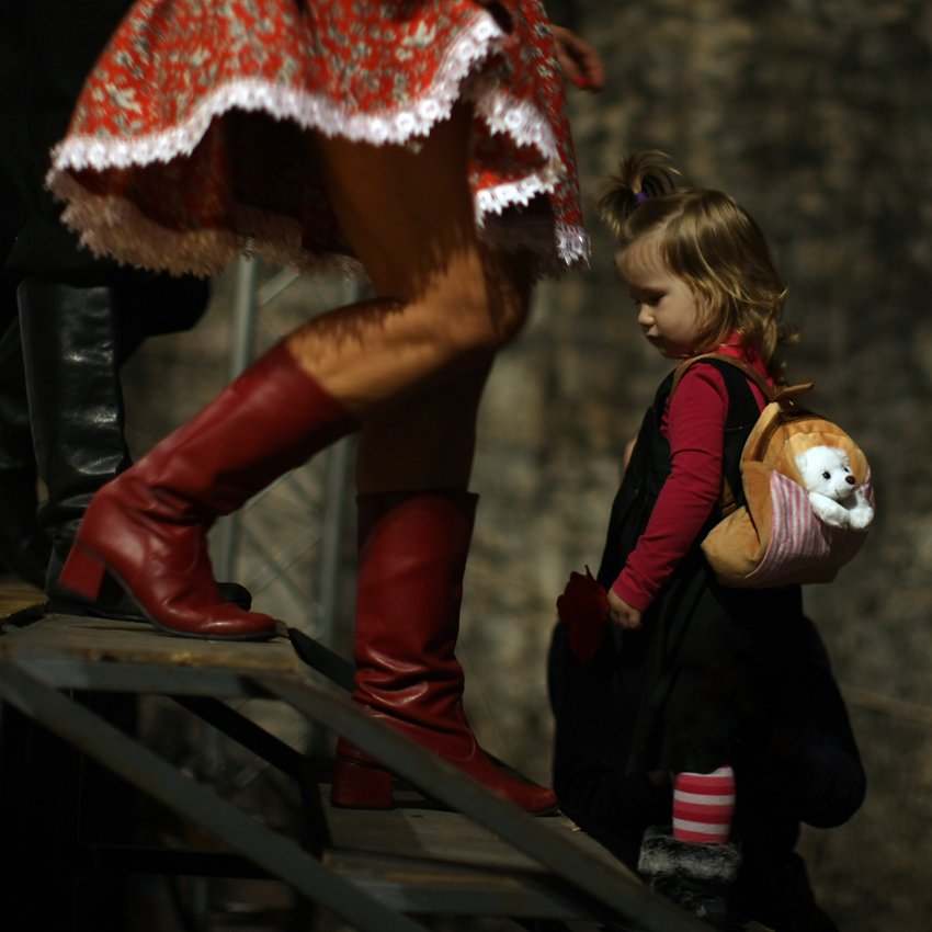 Das Konzert ist vorbei. Künstler gehen.