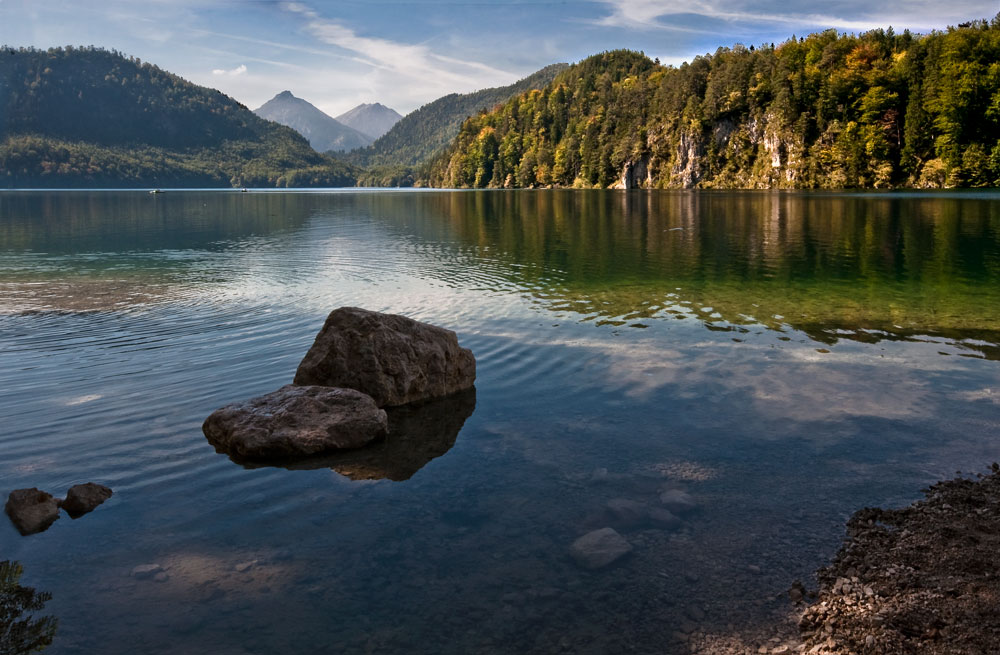 Am See in den bayerischen Alpen
