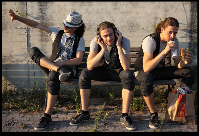 Ich sehe nichts, nichts hören, nichts wird es niemandem sagen!