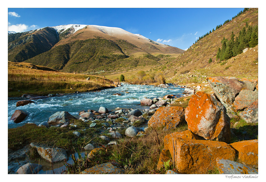 Eine Woche vor dem Winter eine Stunde vor Sonnenuntergang